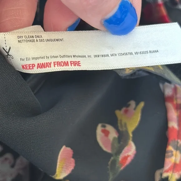 𝅺anthropologie Floreat Multicolor Burnout Velvet Cape Shawl Sheer - Picture 8 of 8